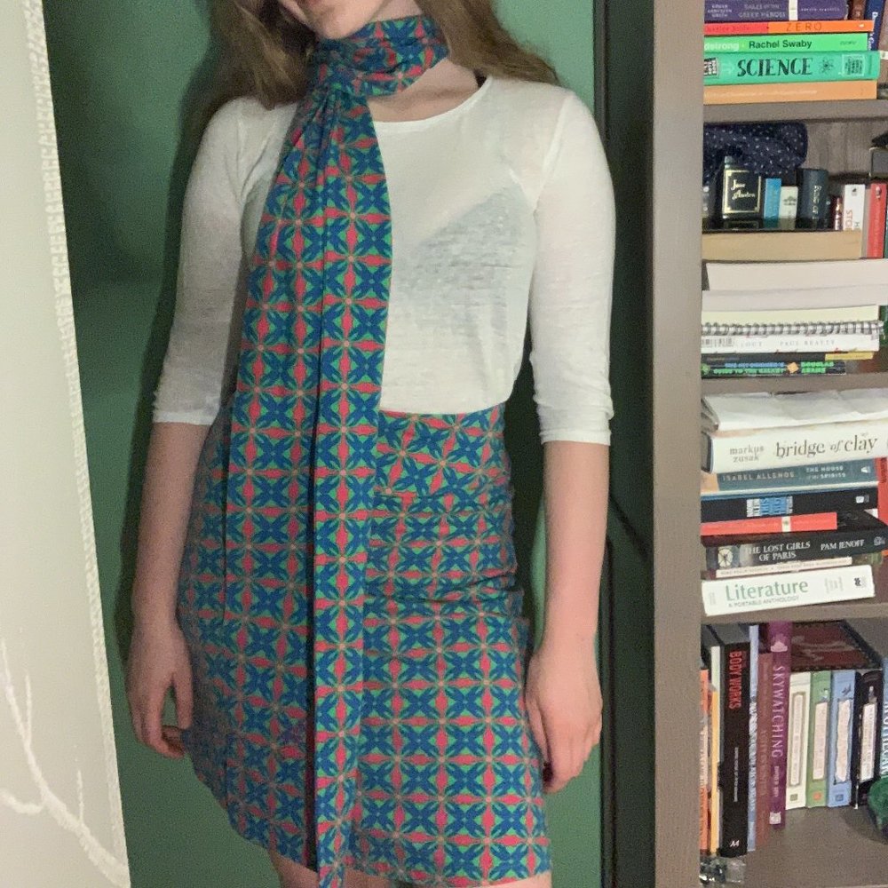 Líen & Gíel Patterned Skirt and Scarf Set